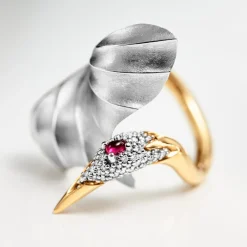 Cranes ring medium