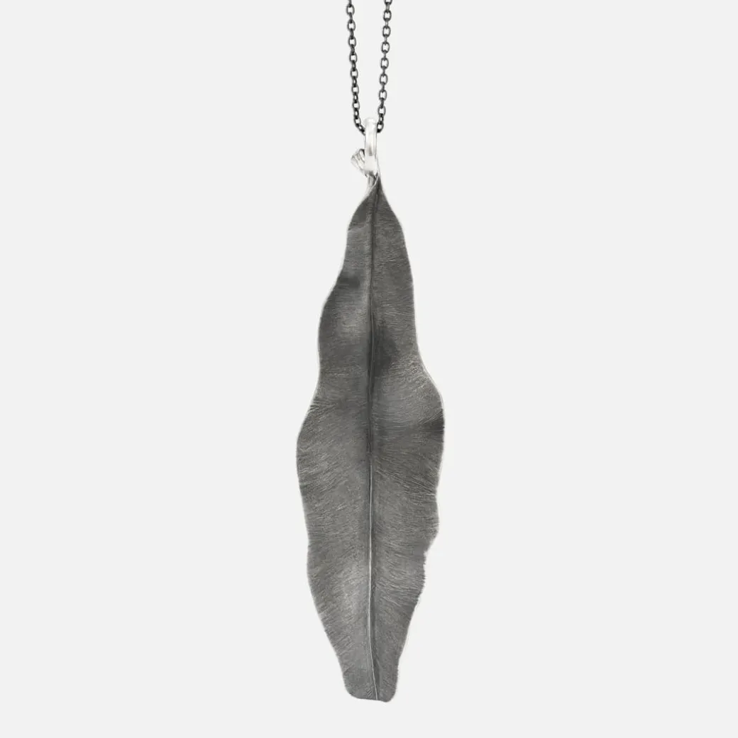Leaves pendant tall