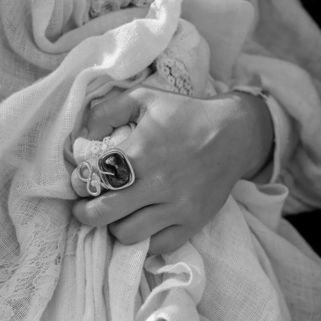 Snakes ring