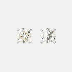 Solitaire stud earrings